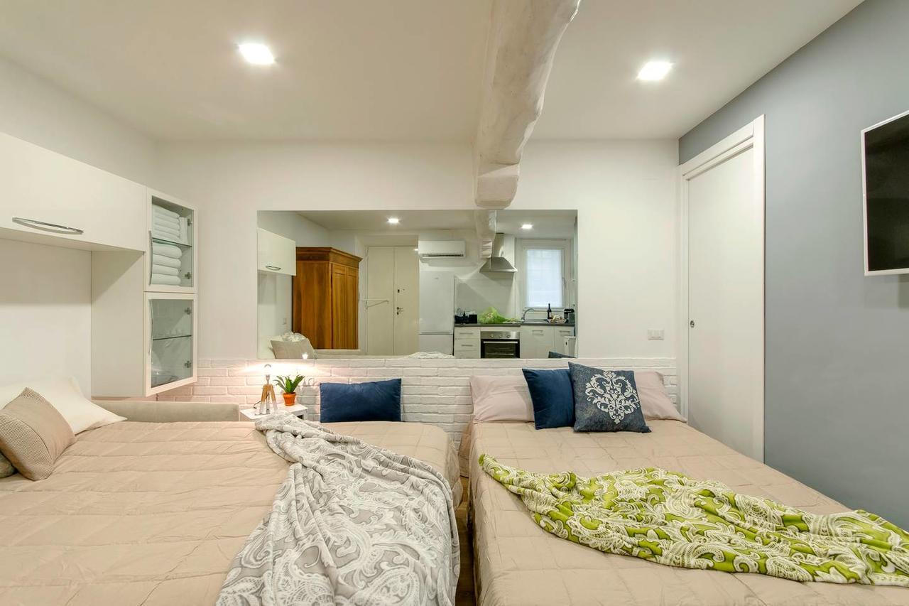 Brand New! Luxurious Apartment In Heart Of Milán Exterior foto